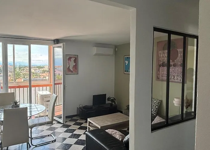 5 Personnes Proche De La Apartmán