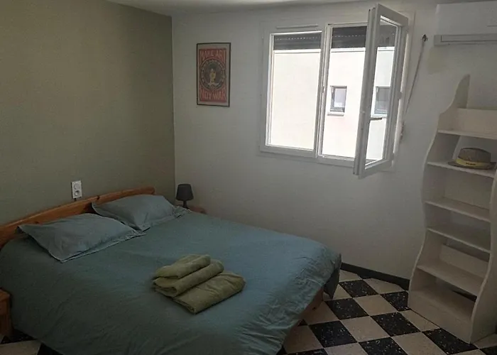Apartmán 5 Personnes Proche De La *